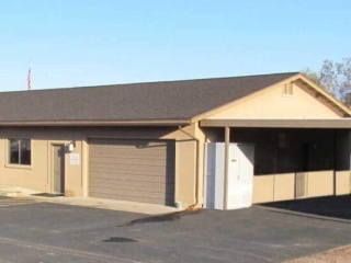 Single Slope with a Painted Frame Single Slope with a Painted Frame